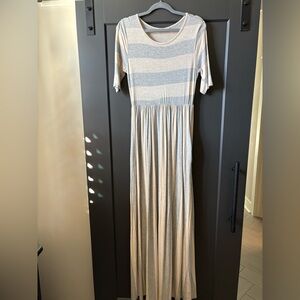 Tea n Rose Cream and Gray Maxi Dress
